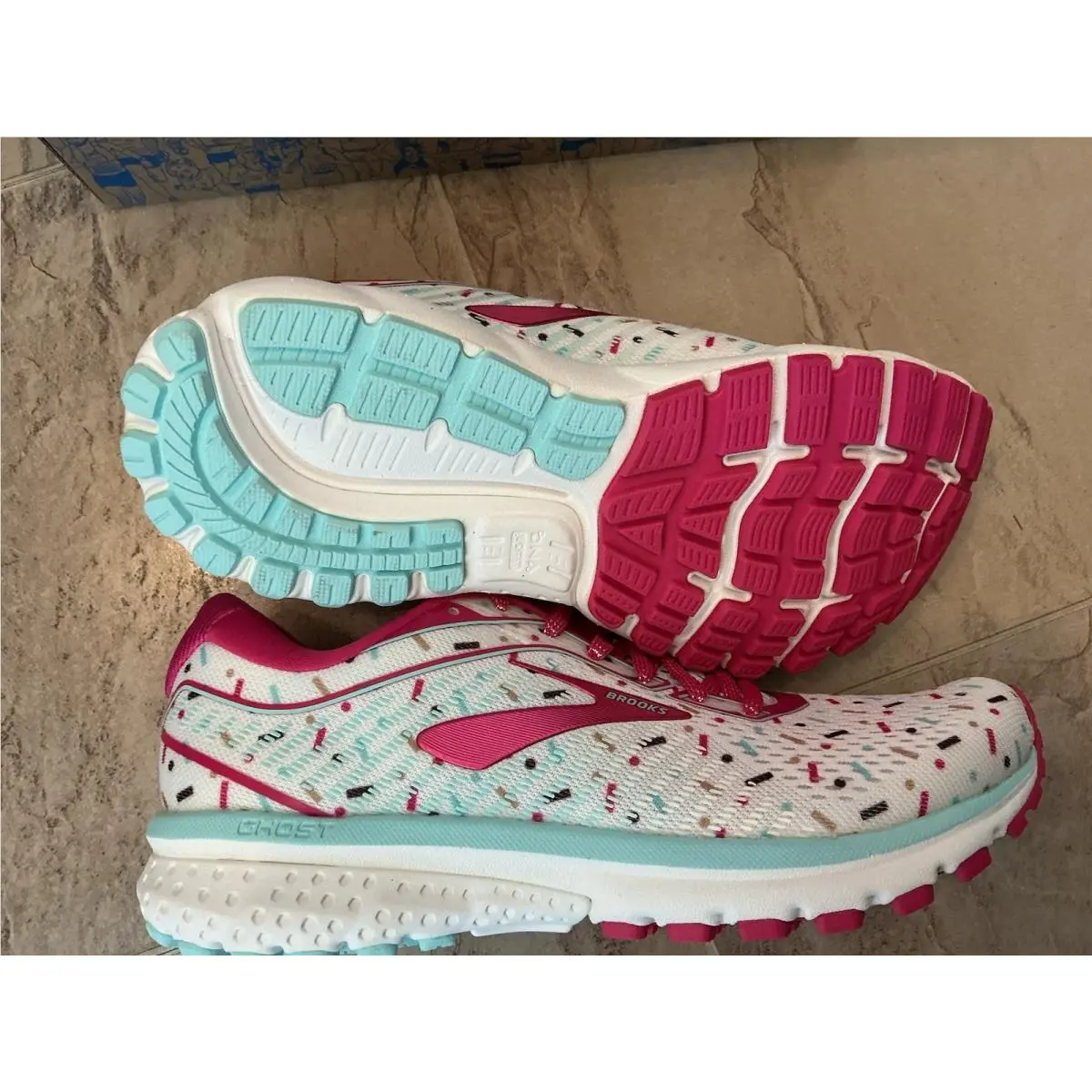 Brooks shoes - Brooks Ghost - Ghost - White 9