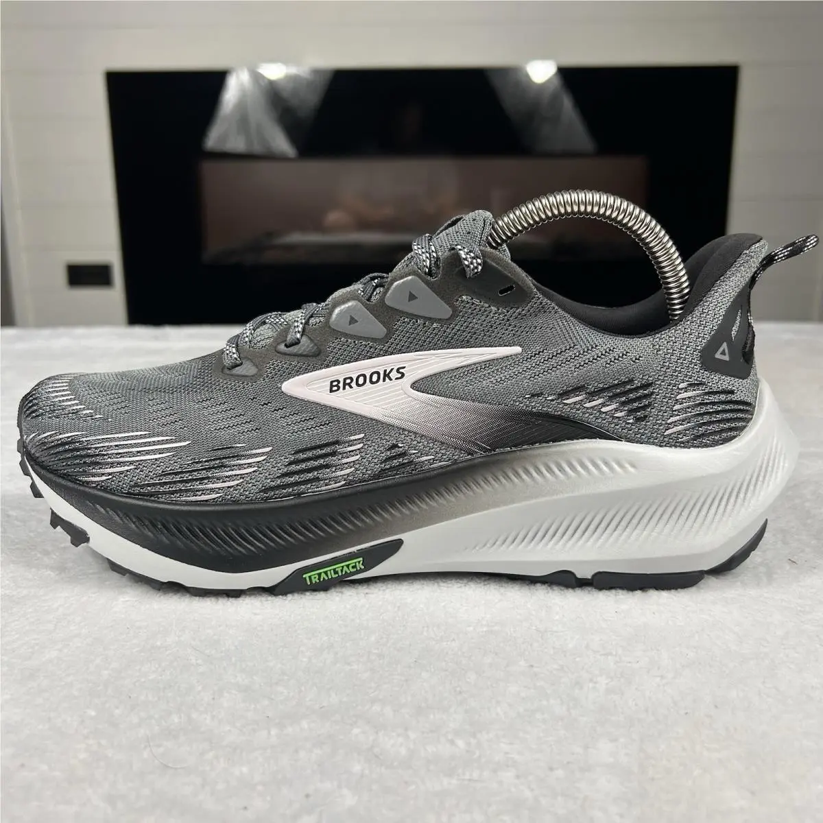 Brooks shoes - Brooks Ghost Trail - Ghost Trail - 1204641D037 - Poppy Seed Black Pink (UPC: 0195394765427) 8