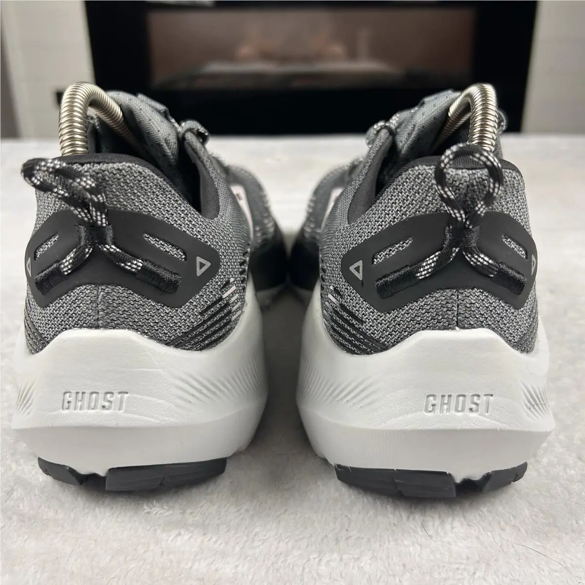 Brooks shoes - Brooks Ghost Trail - Ghost Trail - 1204641D037 - Poppy Seed Black Pink (UPC: 0195394765427) 4