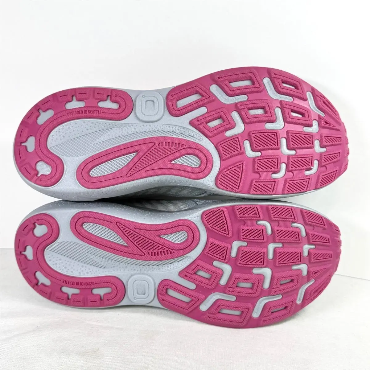 Brooks shoes - Brooks Adrenaline GTS 24 - Adrenaline GTS - Gray 5