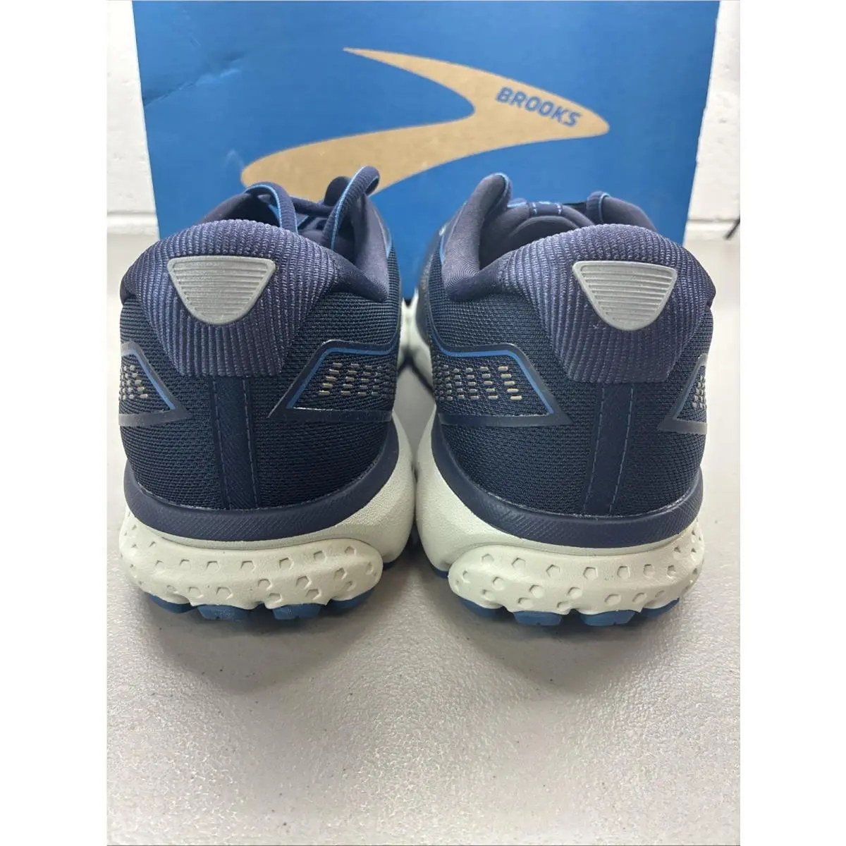 Brooks shoes - Brooks Ghost 12 - Ghost - 110316-1D-489 - Blue 1