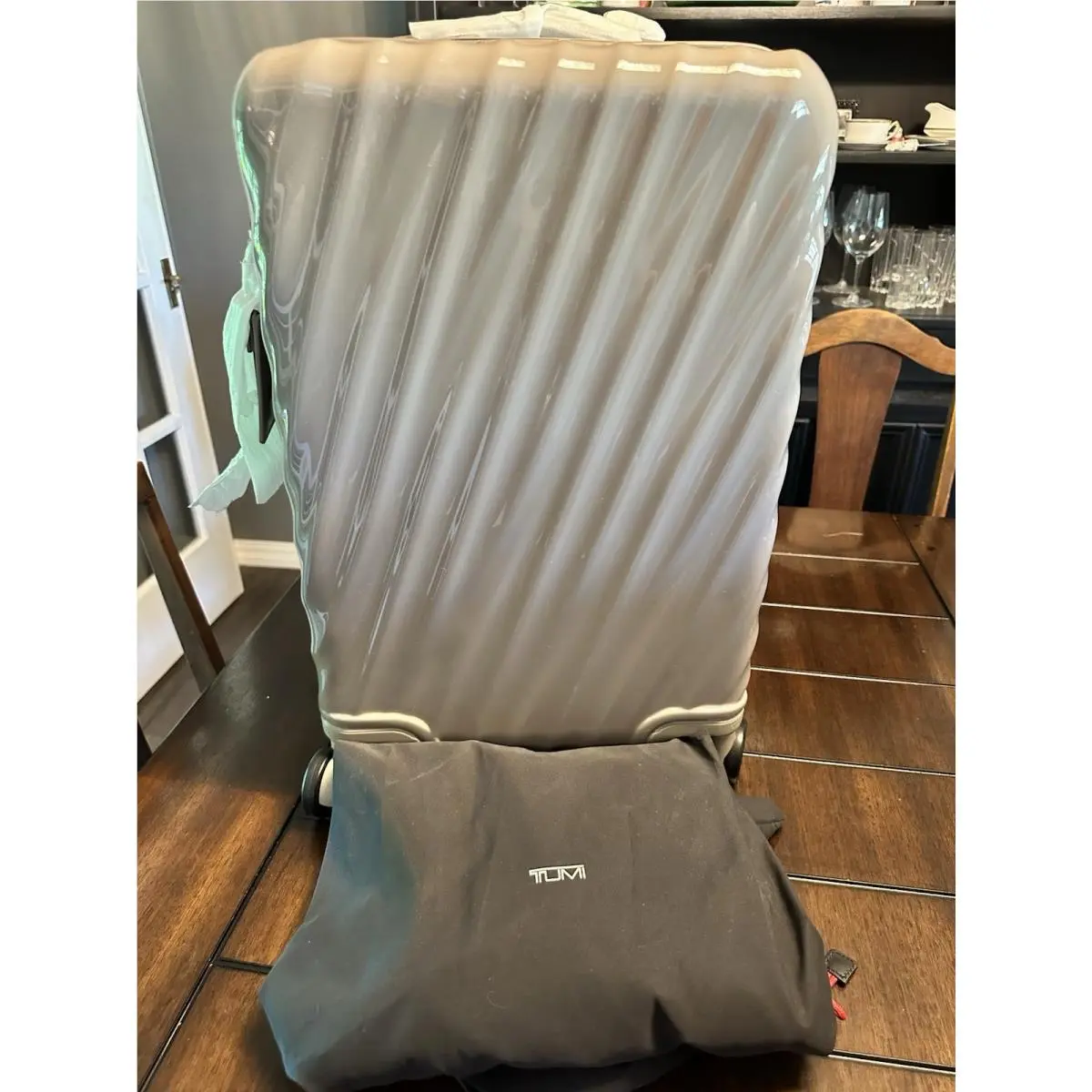 19 Degree International Expandable 4 Wheeled Carry-on Luggage Lavender by Tumi
