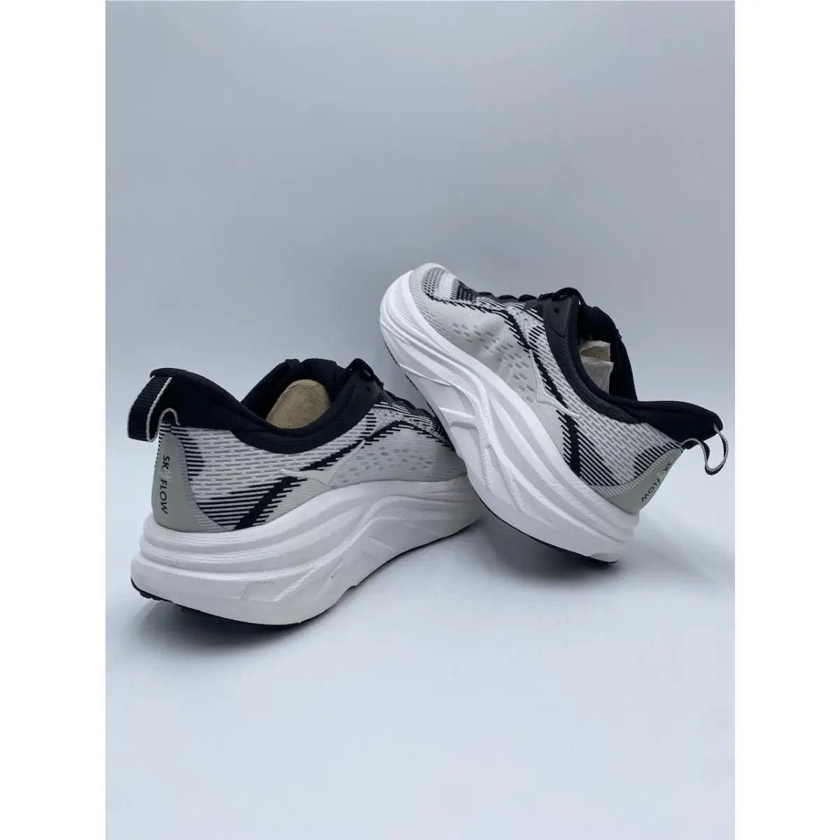 Hoka shoes - White 6