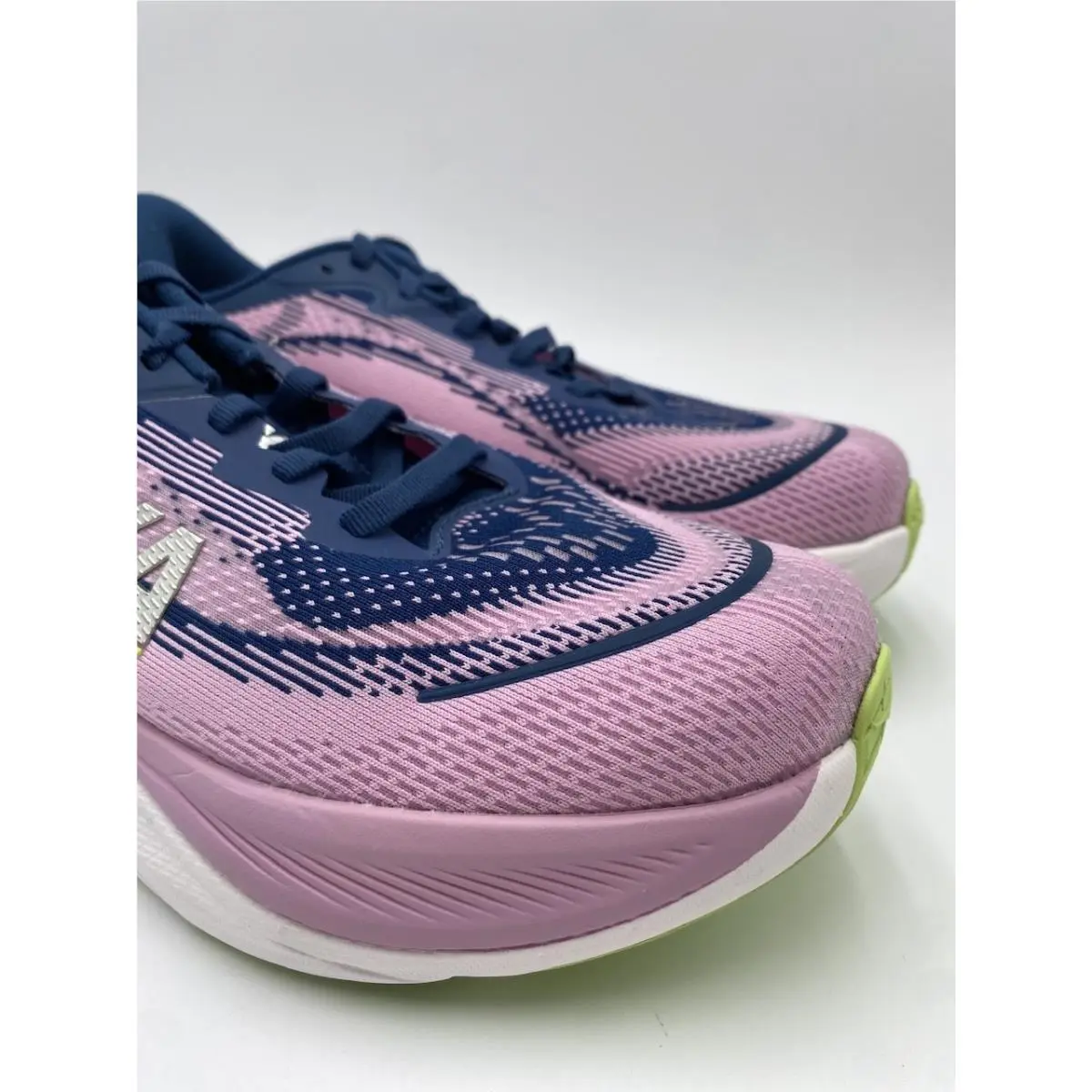 Hoka shoes - Hoka One One HOKA Skyflow - Pink 10